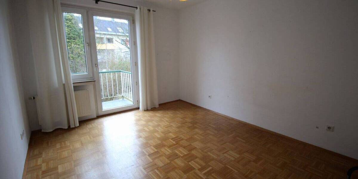 Reihenmittelhaus Düsseldorf Stockum - 4 Zimmer, 106 m&sup2;, 650.000&euro; | Angebot:26105538