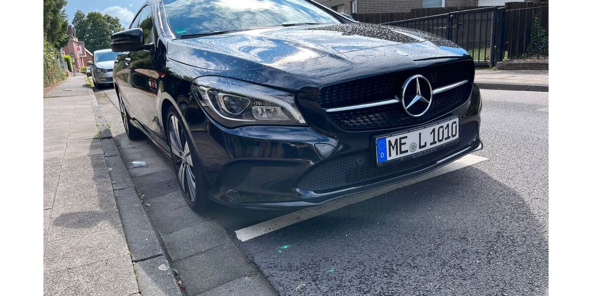 Mercedes-Benz CLA 200 Shooting Brake 194.000 km 12.990 &euro; Wegberg 41844