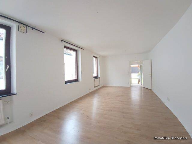 Etagenwohnung Krefeld Dießem/Lehmheide - 3 Zimmer, 110 m&sup2;, 810&euro; | Angebot:26027785