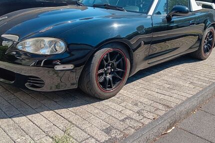 Mazda MX-5 127.800 km 8.000 &euro; Düsseldorf 40627