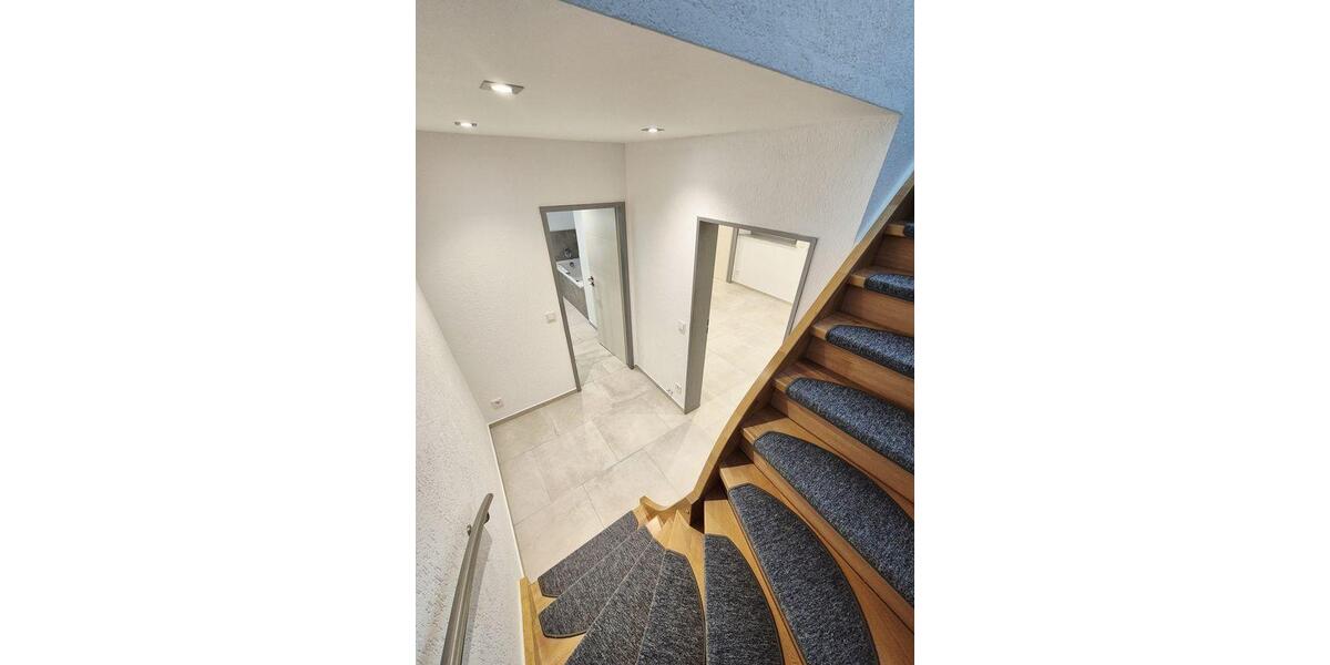 Etagenwohnung Krefeld Gellep-Stratum - 2.5 Zimmer, 68 m&sup2;, 850&euro; | Angebot:25978284