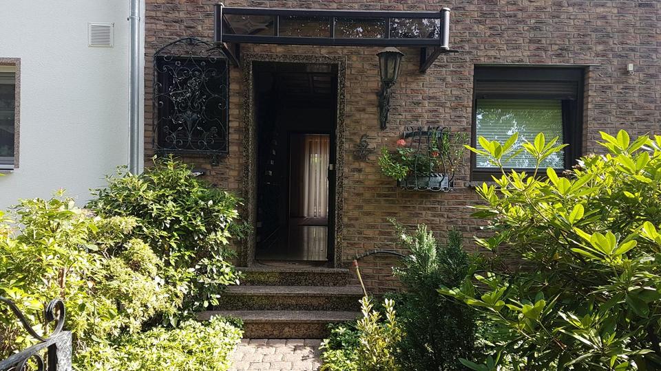Reihenhaus Duisburg Hochheide - 4 Zimmer, 138 m&sup2;, 435.000&euro; | Angebot:27054474