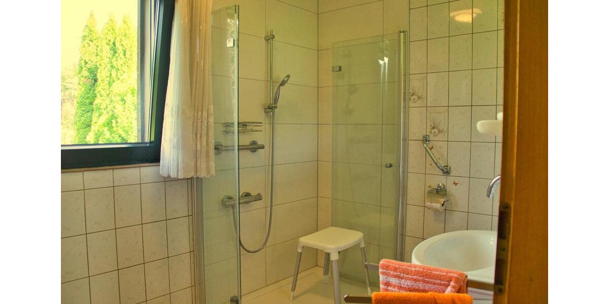 Bungalow Bedburg - 4 Zimmer, 100 m&sup2;, 309.000&euro; | Angebot:26720823