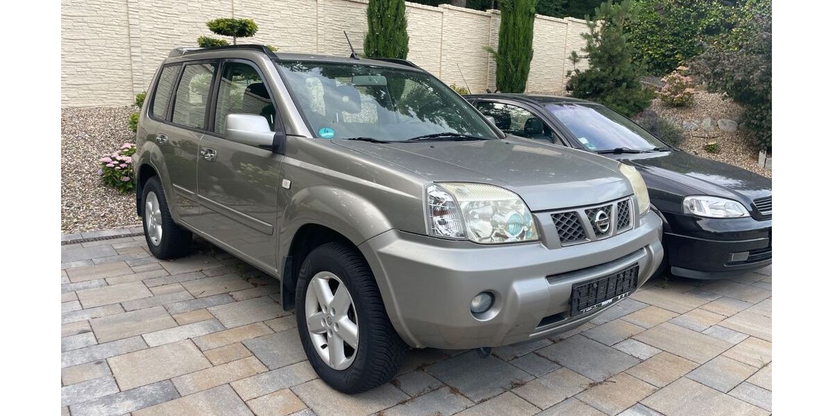 Nissan X-Trail 165.000 km 3.999 &euro; Mönchengladbach 41238
