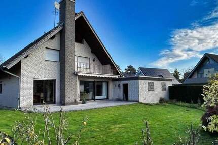 Haus Krefeld Traar - 5 Zimmer, 150 m&sup2;, 615.000&euro; | Angebot:25693359