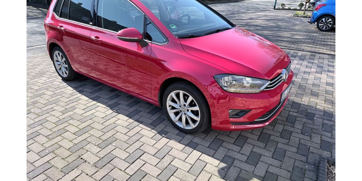 VW Golf Sportsvan 131.800 km 9.450 &euro; Duisburg 47198