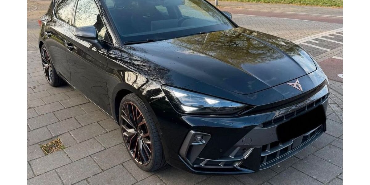 Cupra Leon 35.000 km 26.850 &euro; Viersen 41747