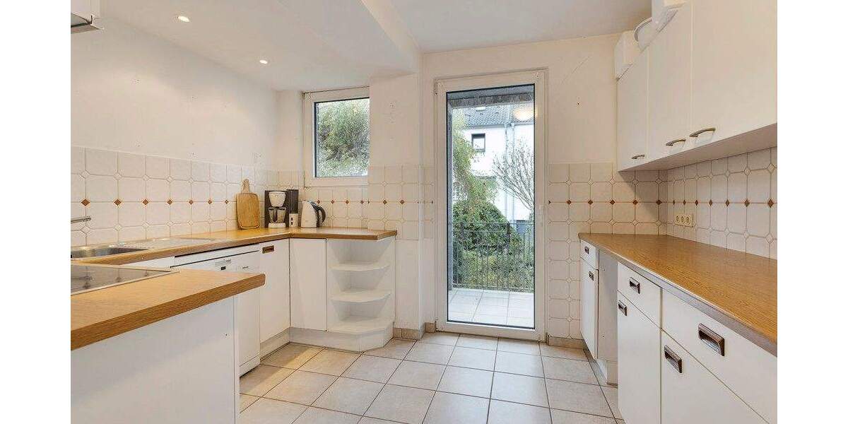 Einfamilienhaus Düsseldorf Vennhausen - 7 Zimmer, 262 m&sup2;, 895.000&euro; | Angebot:25744333