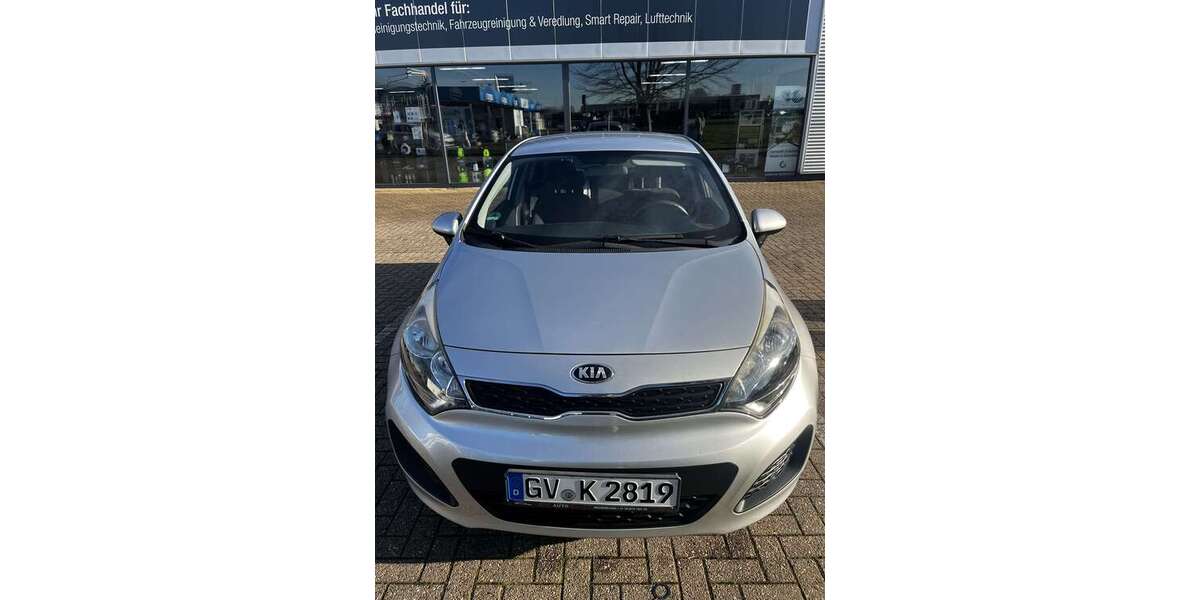 Kia Rio 98.500 km 5.700 &euro; Wegberg 41844
