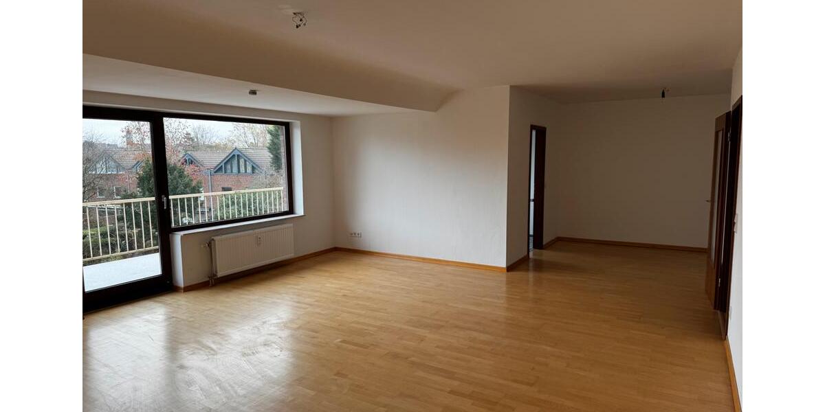 Dachgeschoßwohnung Mönchengladbach Nord - 3 Zimmer, 92 m&sup2;, 930&euro; | Angebot:25865901
