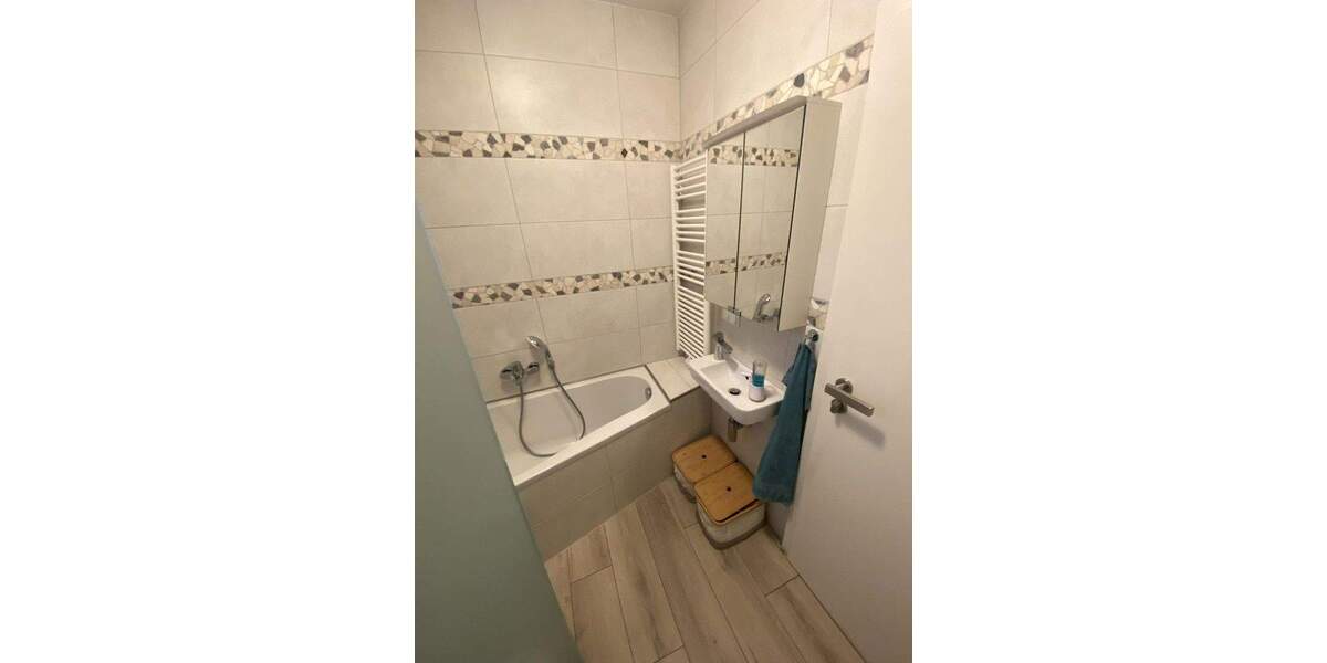 Doppelhaushälfte Duisburg Huckingen - 7 Zimmer, 120 m&sup2;, 599.000&euro; | Angebot:25755924