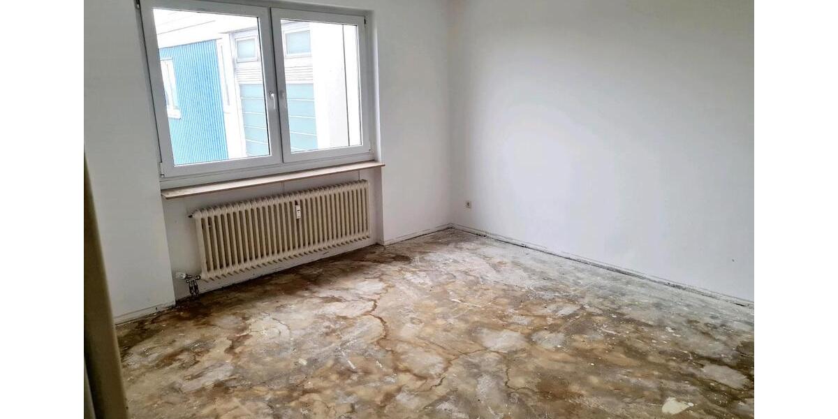 Etagenwohnung Grevenbroich Neuenhausen - 3 Zimmer, 89 m&sup2;, 950&euro; | Angebot:23860985