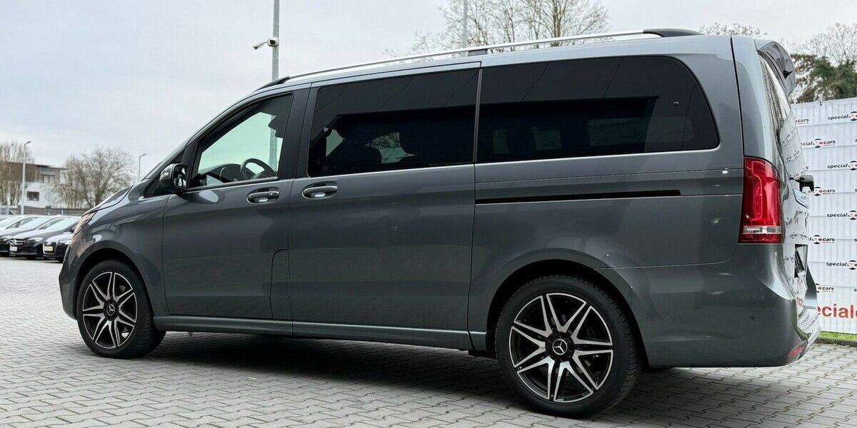 Mercedes-Benz V 300 d Lang / AMG Paket / 4MATIC / Leder / AHK 70.000 km 54.490 &euro; Mönchengladbach 41066