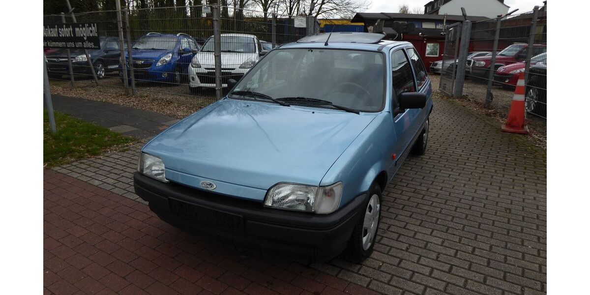 Ford Fiesta 47.000 km 2.490 &euro; Duisburg 47249