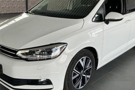 VW Touran 15.000 km 31.999 &euro; Meerbusch 40668