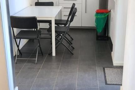 Wohnung Neuss - 2 Zimmer, 49 m&sup2;, 490&euro; | Angebot:25809428