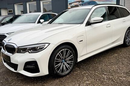 BMW 320 126.000 km 25.890 &euro; Mülheim and der Ruhr 45481