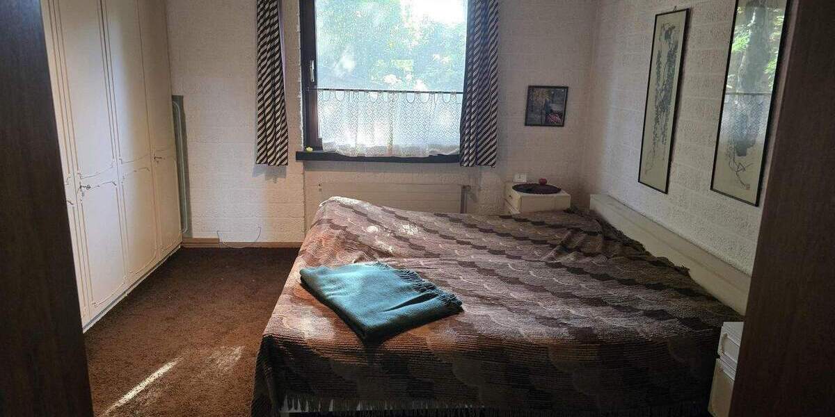 Einfamilienhaus Krefeld Traar - 7 Zimmer, 214 m&sup2;, 750.000&euro; | Angebot:25693386