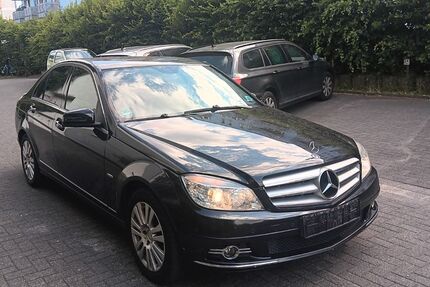 Mercedes-Benz C 250 260.000 km 3.699 &euro; Düsseldorf 40233