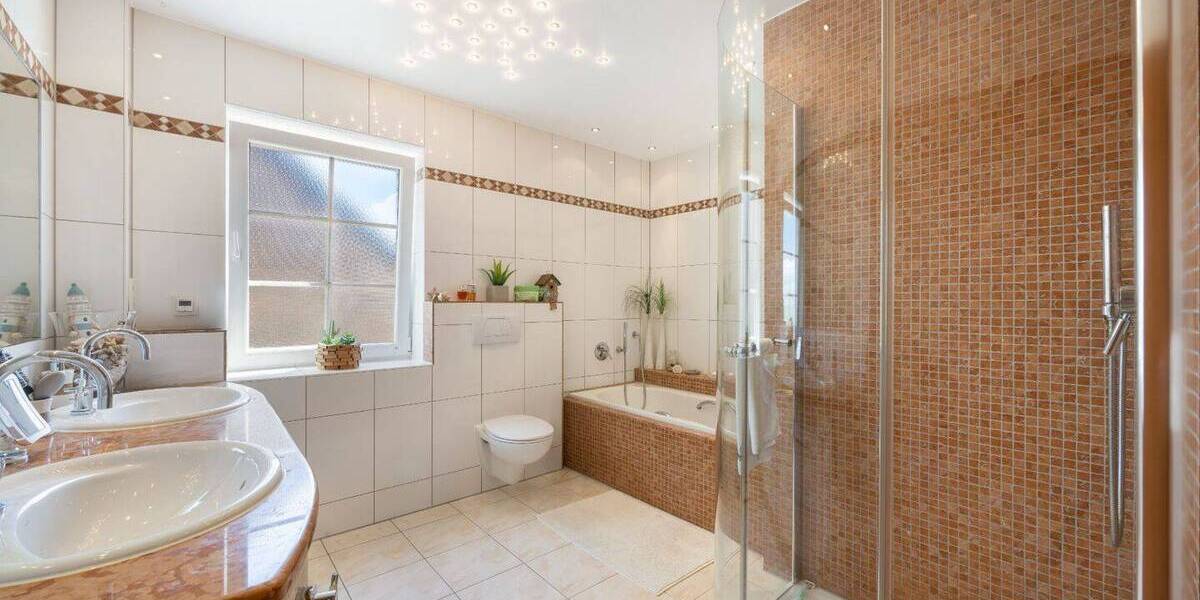 Einfamilienhaus Mönchengladbach Rheydt-West - 5 Zimmer, 135 m&sup2;, 570.000&euro; | Angebot:26608394