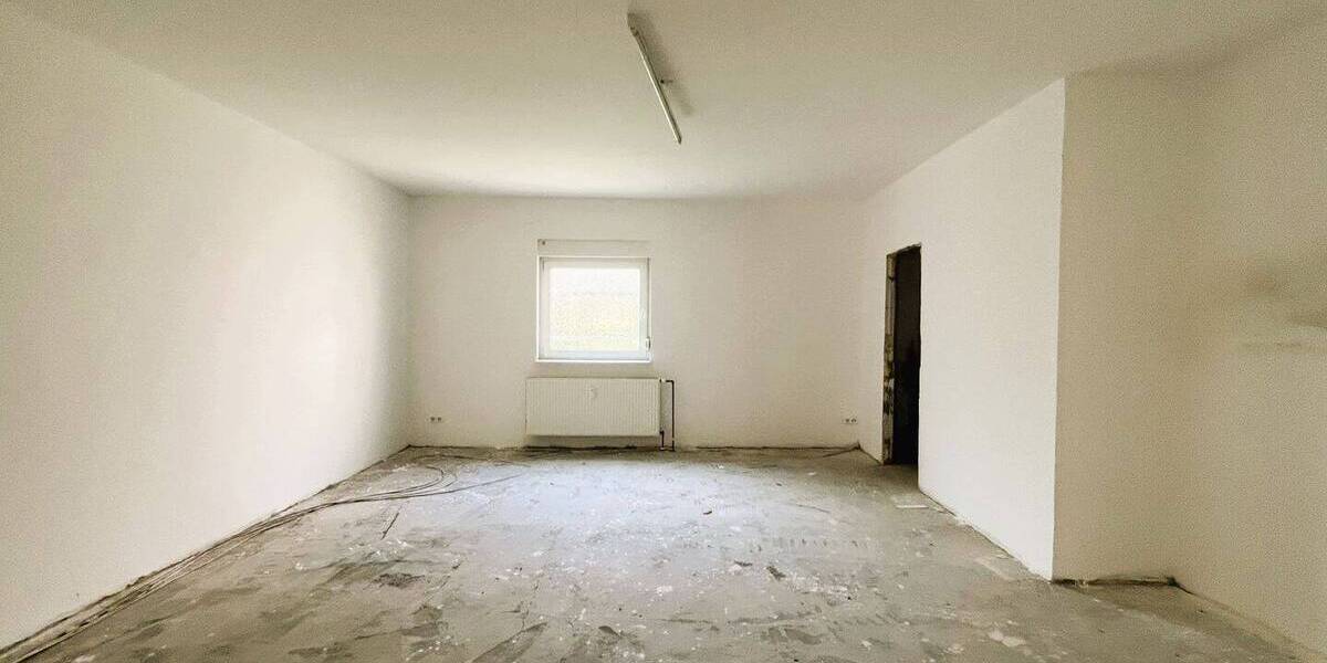 Etagenwohnung Mülheim an der Ruhr Styrum - 4 Zimmer, 164 m&sup2;, 180.000&euro; | Angebot:25747663