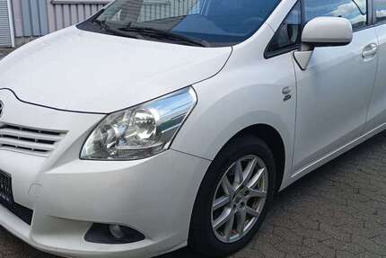 Toyota Verso 220.000 km 3.600 &euro; Busch (Grevenbroich) 41516
