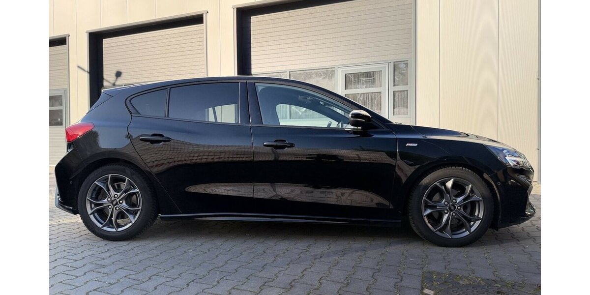 Ford Focus ST-Line / Keyless / Kamera / Carplay 68.000 km 16.990 &euro; Mönchengladbach 41066