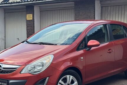 Opel Corsa 98.000 km 4.500 &euro; Duisburg 47179