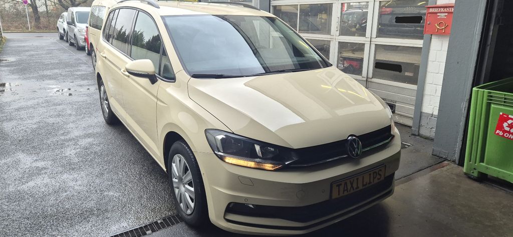 VW Touran 235.427 km 15.950 &euro; Korschenbroich 41352