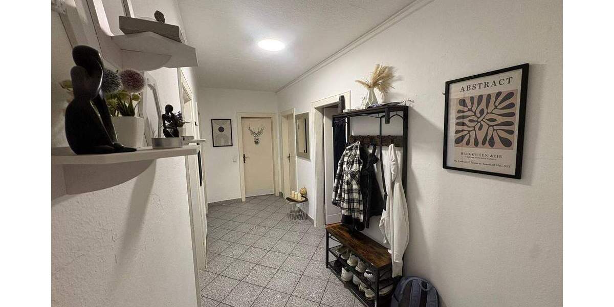 Etagenwohnung Krefeld Stadtmitte - 3 Zimmer, 78 m&sup2;, 710&euro; | Angebot:25739057