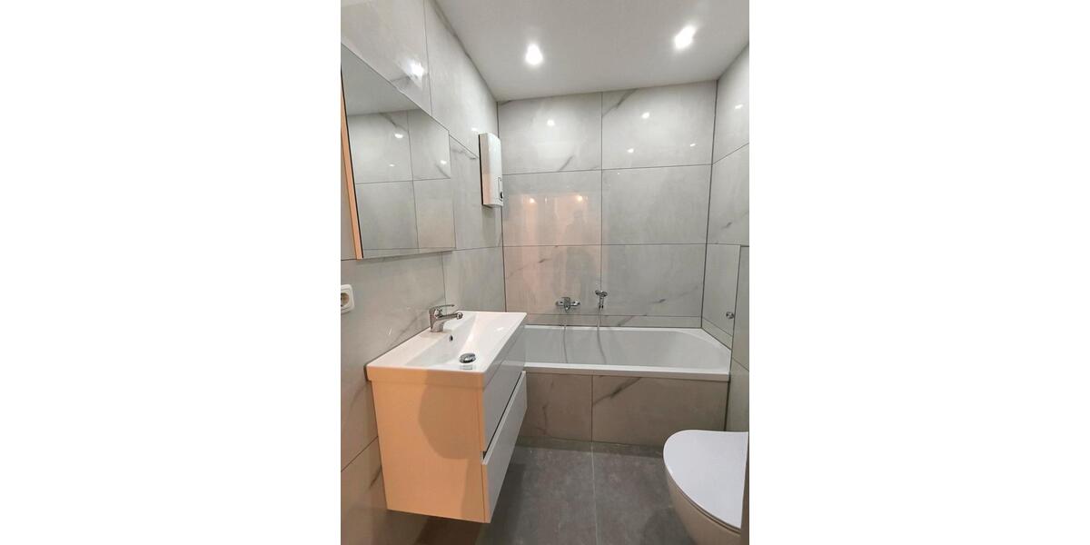 Dachgeschoßwohnung Wegberg - 3 Zimmer, 74 m&sup2;, 179.000&euro; | Angebot:23386090