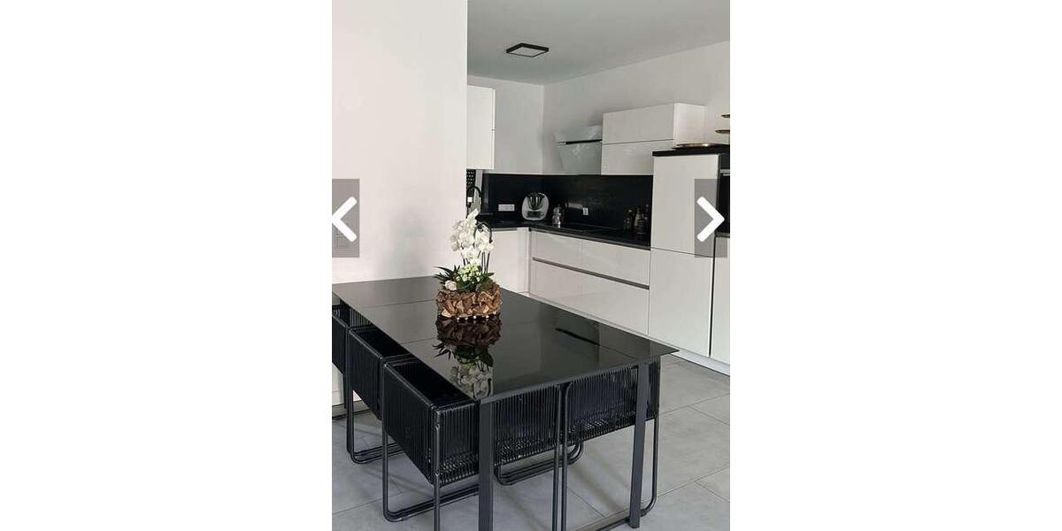 Doppelhaushälfte Mönchengladbach Süd - 4 Zimmer, 130 m&sup2;, 1.950&euro; | Angebot:27615759