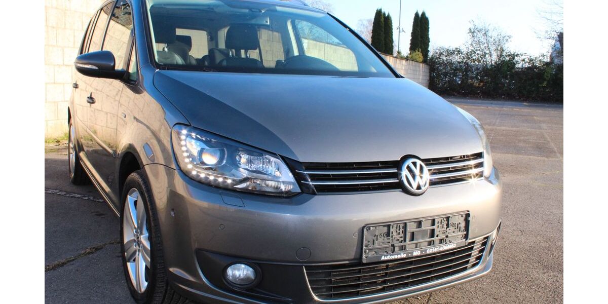 VW Touran 162.900 km 11.590 &euro; Mönchengladbach 41066