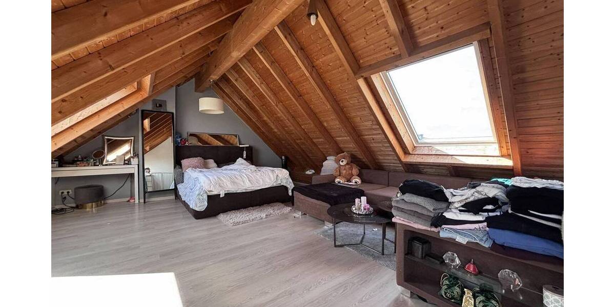 Etagenwohnung Mönchengladbach Dorthausen - 4 Zimmer, 95 m&sup2;, 189.000&euro; | Angebot:25741172