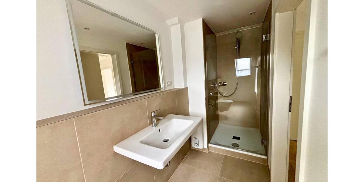 Etagenwohnung Mönchengladbach Ost - 3 Zimmer, 68 m&sup2;, 695&euro; | Angebot:25542396