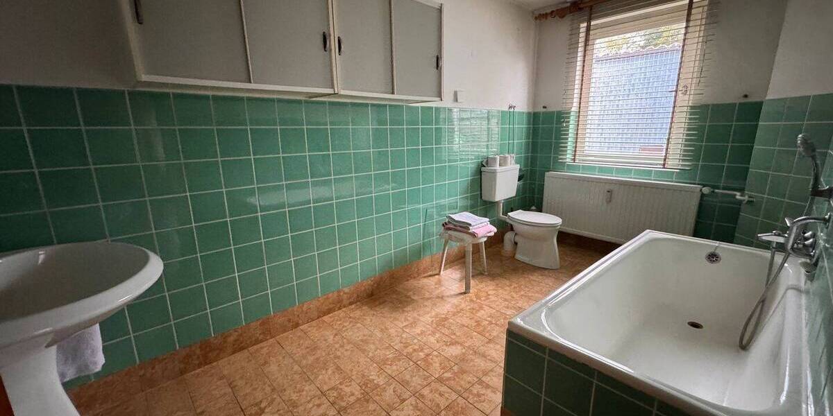 Mehrfamilienhaus, Wohnhaus Erkelenz - 8 Zimmer, 199 m&sup2;, 328.000&euro; | Angebot:25695072