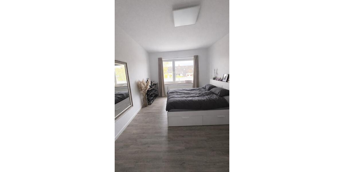 Etagenwohnung Düsseldorf Derendorf - 2 Zimmer, 65 m&sup2;, 650&euro; | Angebot:26033008