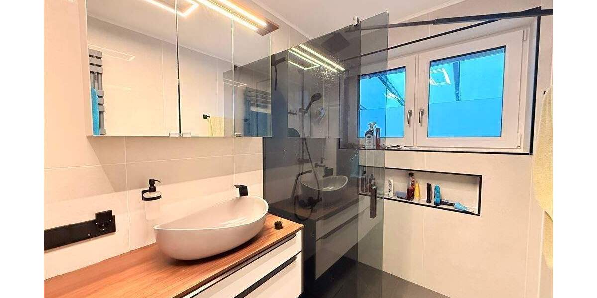 Einfamilienhaus Brüggen Brüggen - 7 Zimmer, 167 m&sup2;, 2.450&euro; | Angebot:25692836