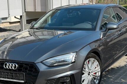 Audi A5 198.000 km 22.940 &euro; Düsseldorf 40468