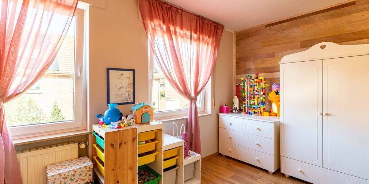 Reihenendhaus Neuss Grefrath - 4 Zimmer, 117 m&sup2;, 419.000&euro; | Angebot:25984405