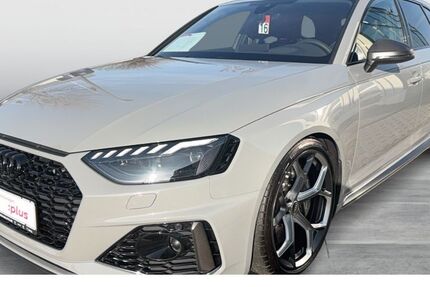 Audi RS4 9.311 km 96.390 &euro; Mönchengladbach 41066