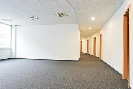 Gewerbeobjekt Neuss - 2&euro; | Angebot:23805317