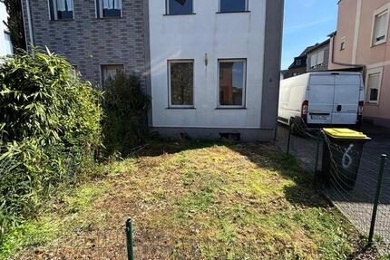 Wohnung Mönchengladbach Ost - 4 Zimmer, 105 m&sup2;, 2.000&euro; | Angebot:26323031