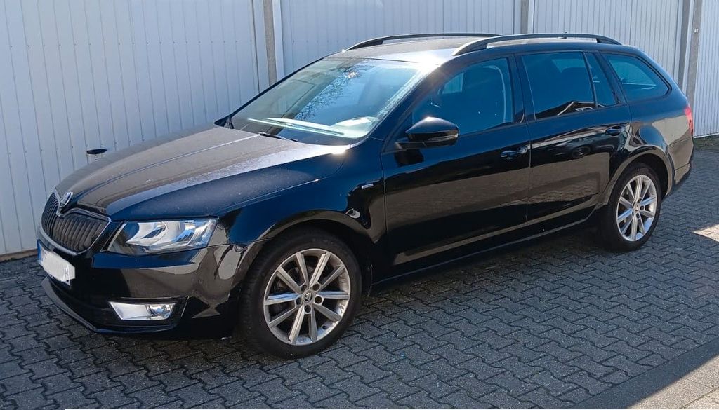 Skoda Octavia 127.500 km 8.600 &euro; Willich 47877
