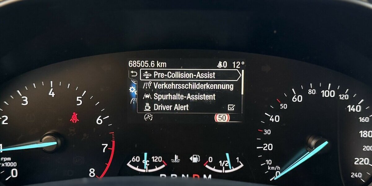 Ford Focus ST-Line / Keyless / Kamera / Carplay 68.000 km 16.990 &euro; Mönchengladbach 41066