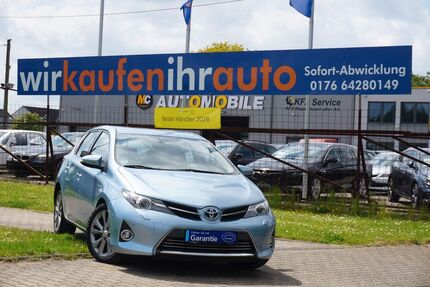 Toyota Auris 136.000 km 10.899 &euro; Kempen 47906