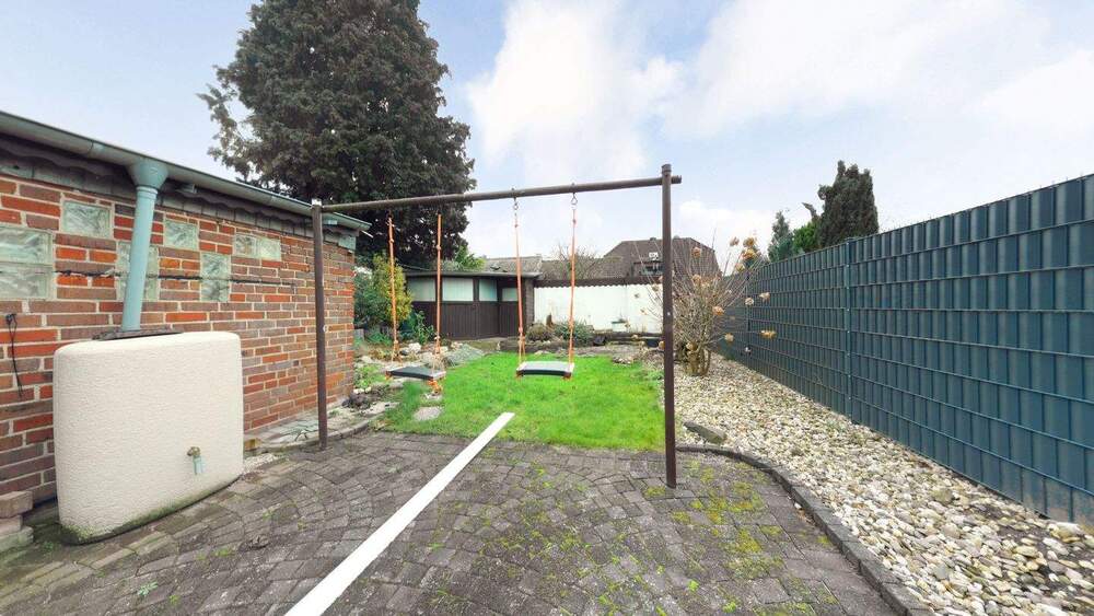 Doppelhaushälfte Mönchengladbach Wickrathhahn - 8 Zimmer, 200 m&sup2;, 249.000&euro; | Angebot:25686669