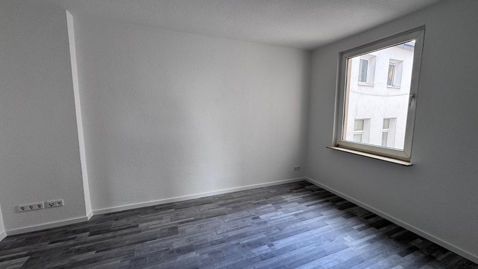 Etagenwohnung Krefeld Cracau - 3 Zimmer, 65 m&sup2;, 565&euro; | Angebot:26618876