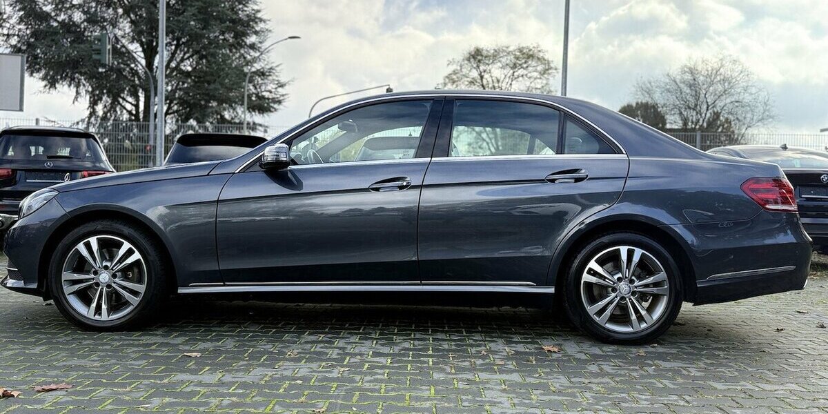 Mercedes-Benz E 350 d/ PANO / Kamera / Leder / Navi / EURO 6 100.000 km 22.290 &euro; Mönchengladbach 41066