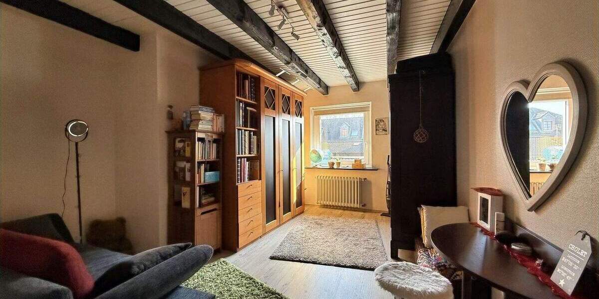Reihenmittelhaus Krefeld Linn - 4 Zimmer, 153 m&sup2;, 465.000&euro; | Angebot:25940231